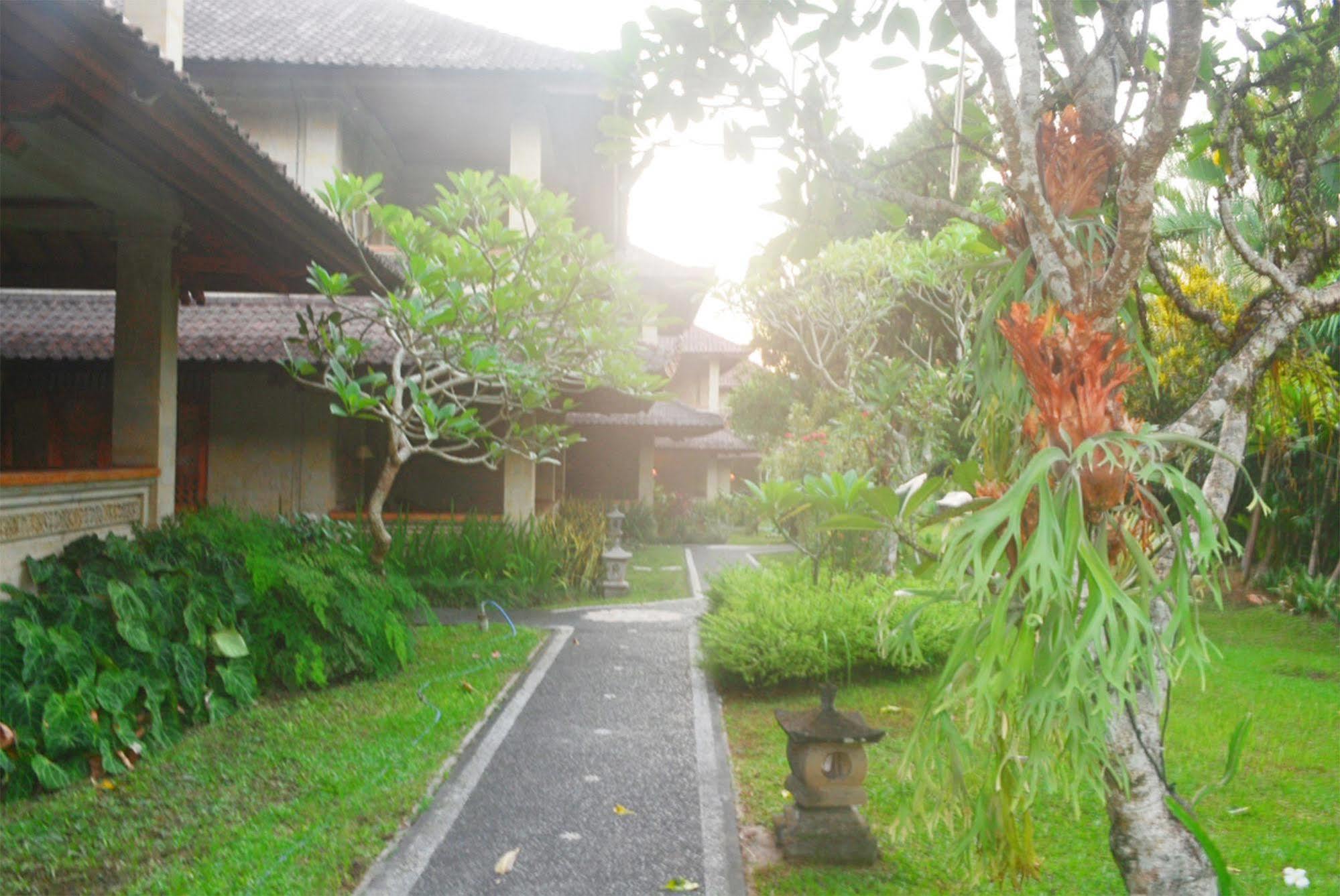 Hotel Puri Padi Ubud Exterior foto